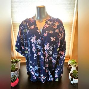 NWT Terra & Sky V-Neck Snap Front Blouse - Size 4X